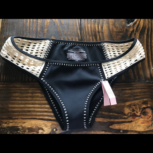 Victoria’s Secret Bikini - Picture 2 of 5